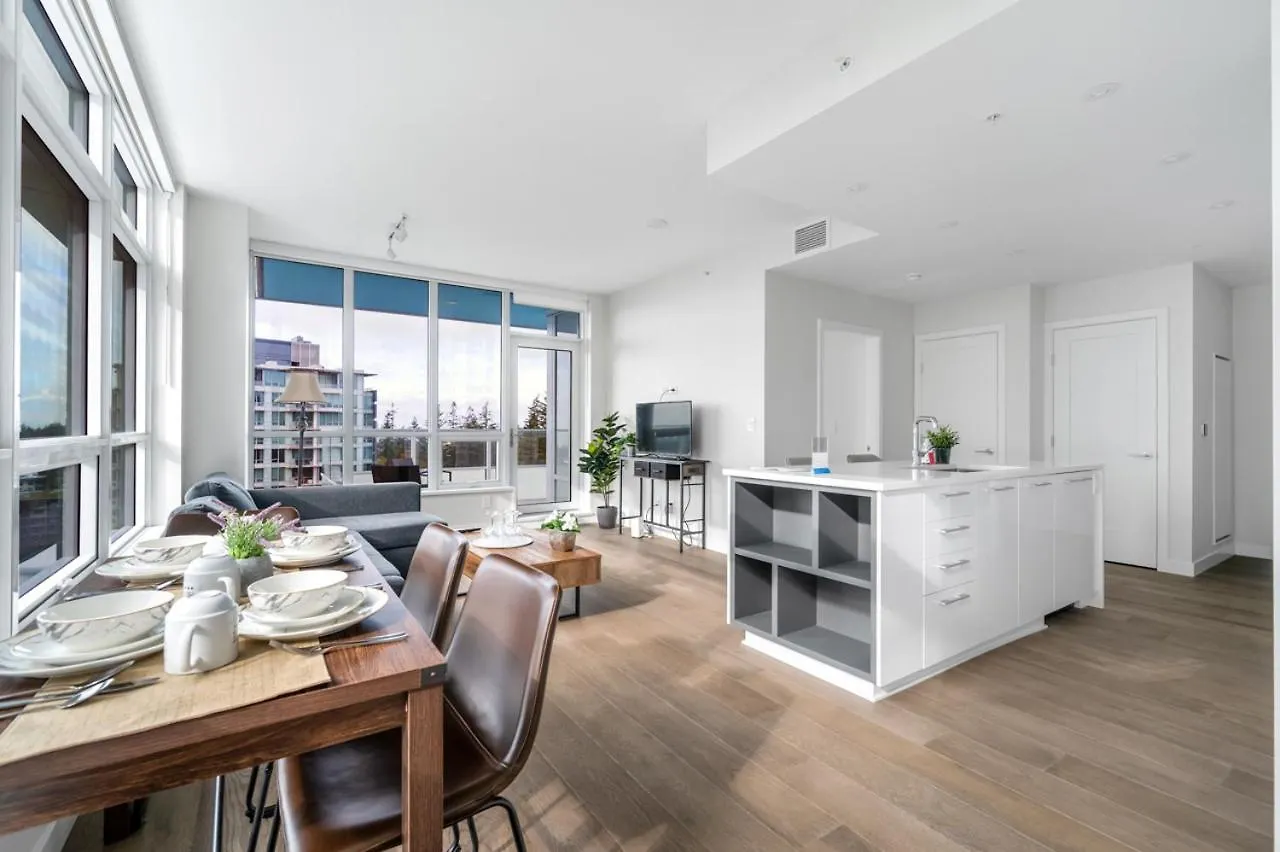 Urban Oasis: Stylish Apartment Retreat At Ubc Vancouver
